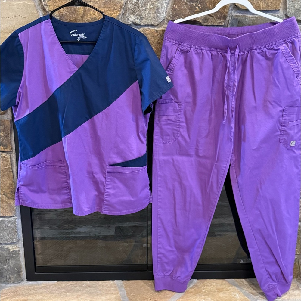 Purple and Navy UA buttersoft Scrub Set